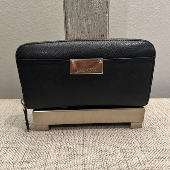 Jimmy Choo Leather Zip Around Wallet with Gold Logo Plaque - Picture 3 of 12